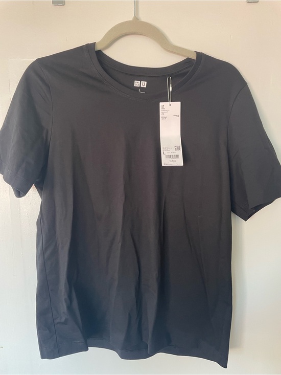 Uniqlo Tops - NWT Uniqlo U black boxy tee 100% cotton